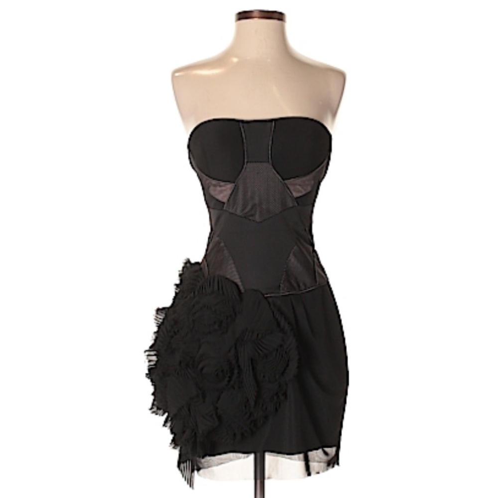 BCBGMAXAZRIA RUNWAY LBD - Picture 3 of 8